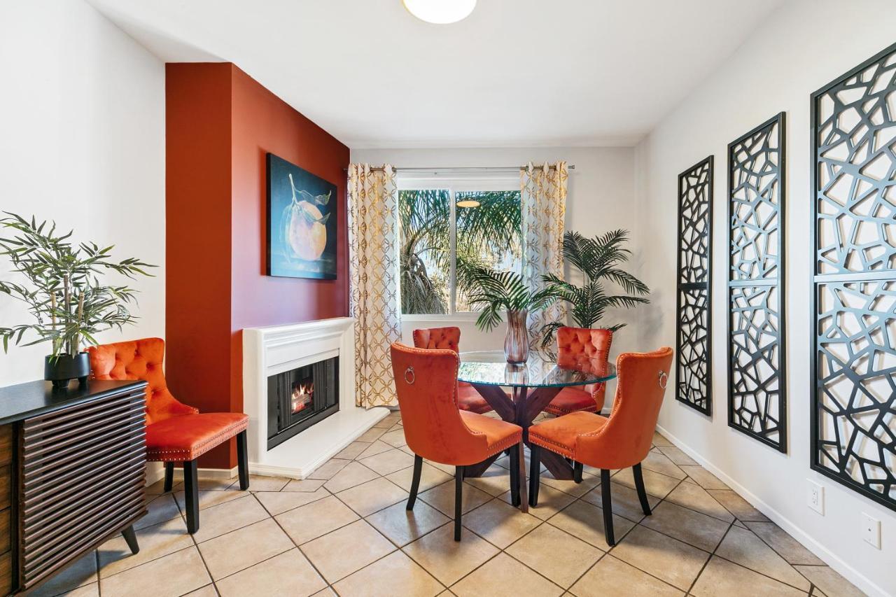 Beverly Hills 2 Bed 2 Bath Penthouse With Den And Parking 414 Apartahotel *